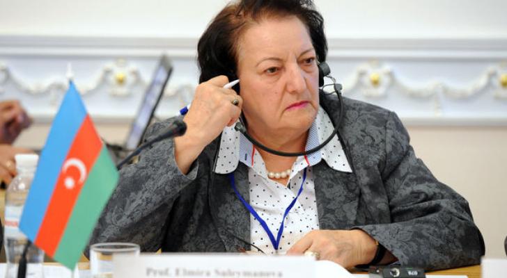 Prezident Elmira Süleymanovanı təltif etdi