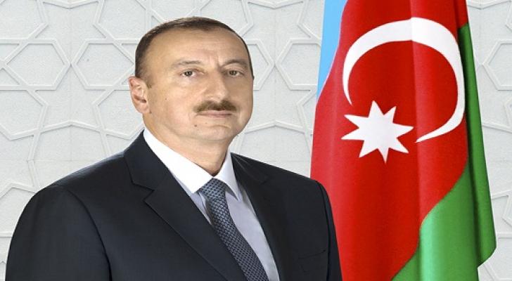Prezident bu şəxslərə fəxri adlar verdi