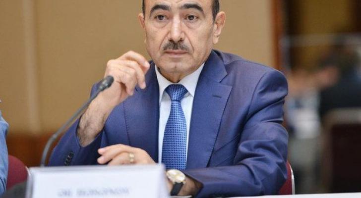 Həbs olunduğu deyilən Əli Həsənov Oxu.Az-a danışdı: “Avropadayam”