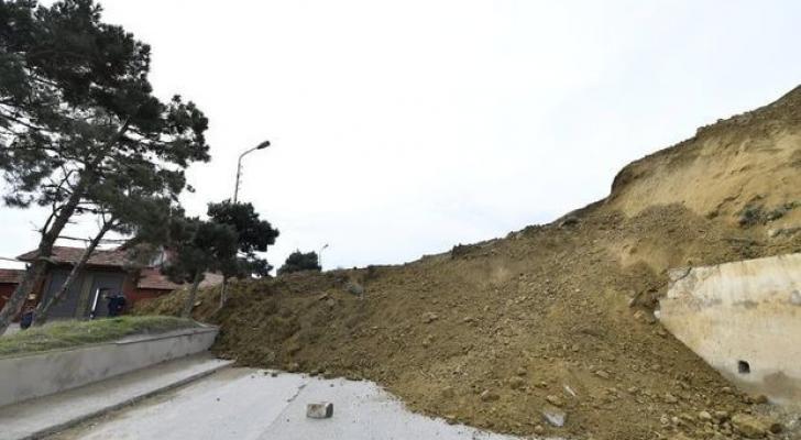 Bakıda sürüşmə zonasında uçqunlar var - RƏSMİ