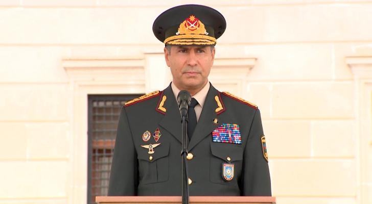 Vilayət Eyvazov yol polislərini sıraya düzdü - FOTO