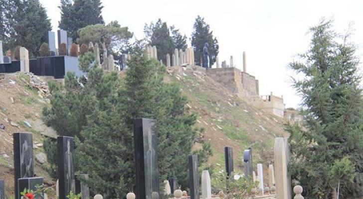 Xırdalan qəbiristanlığı sökülür? - AÇIQLAMA