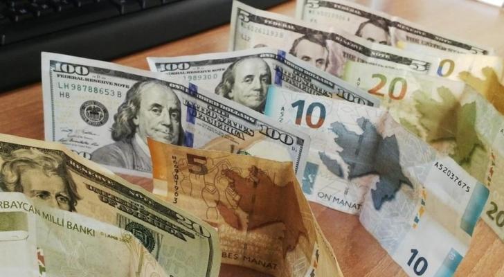 Manat xarici valyutalar qarşısında bahalaşıb