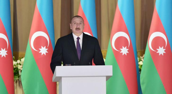 Prezident İlham Əliyev: “Bu sual mənə deyil, Neft Şirkətinə aiddir”