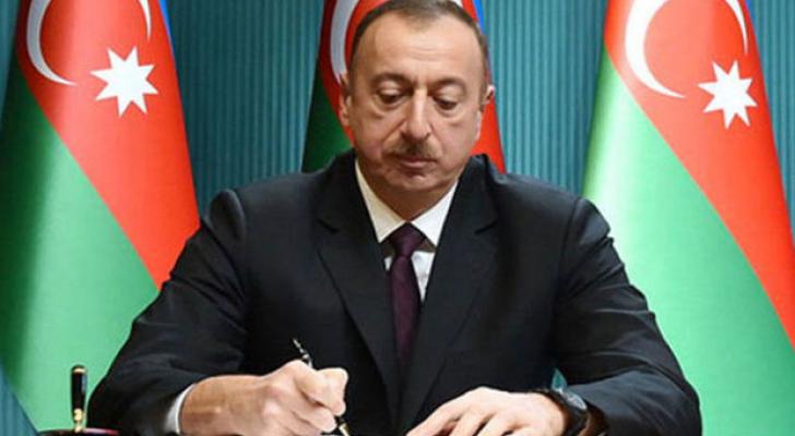 İlham Əliyev Maqomed Qurbanova orden verdi
