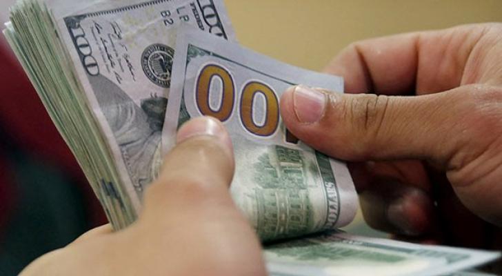 Xarici valyutadakı əmanətlər geri götürülür, dollarlaşma azalır