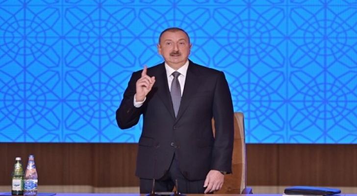 Prezidentdən xəbərdarlıq: "Heç kim 8 saatdan artıq işləməməlidir" - VİDEO