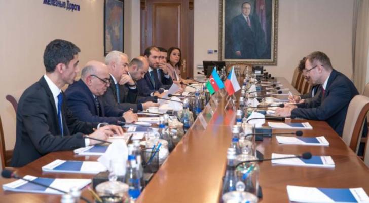 Çexiya şirkətləri Azərbaycana investisiya qoymağa çağırıldı