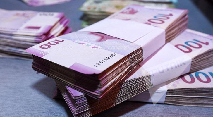 Azərbaycanda neçə nəfər 8000 manatdan çox maaş alır? - RƏSMİ