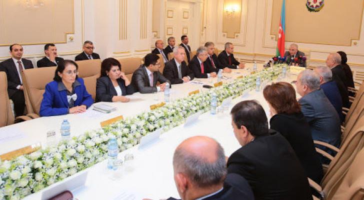 MSK-da gərginlik: “Bura Xalq Cəbhəsinin iclası deyil”
