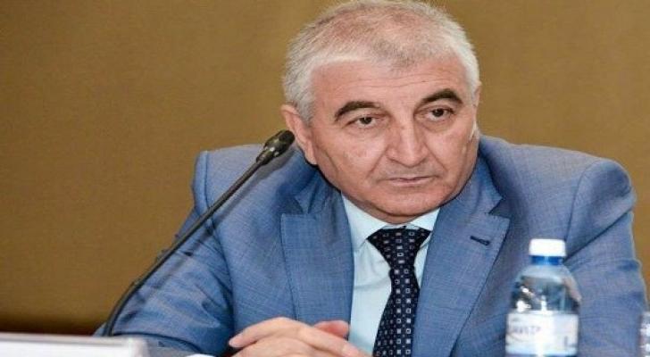 Məzahir Pənahovla namizəd arasında mübahisə