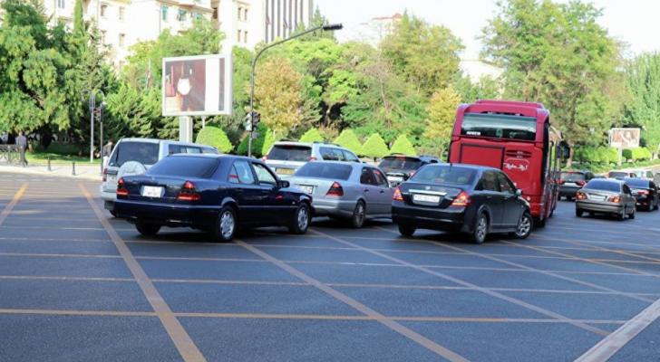 Ekspert: “Sarı kəsişmə toru sürücülərin qaydalara diqqətini artırdı”