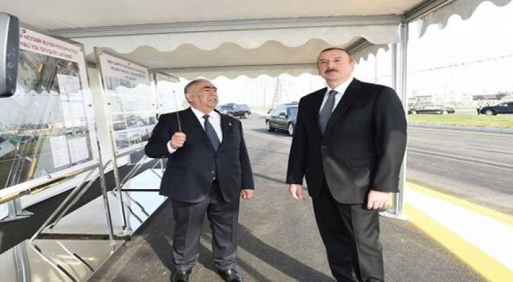 İlham Əliyev Tovuzda avtomobil yolunun yenidənqurmadan sonra açılışında