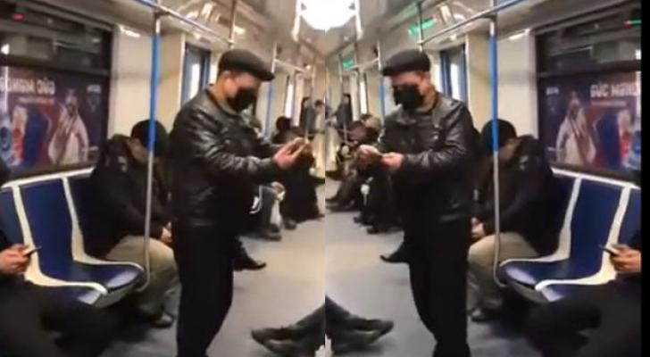 Bakı metrosunda maska satılır: Şok qiymətə - VİDEO