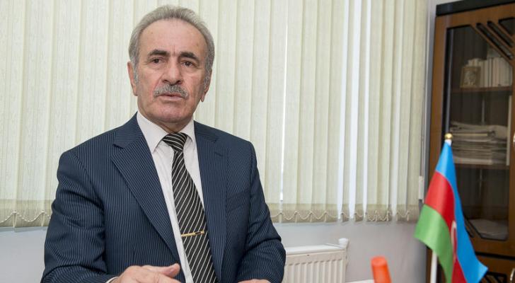 Prezident Canəli Əkbərovu təltif etdi