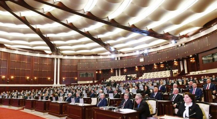 Milli Məclis büdcəyə yenidən baxacaq