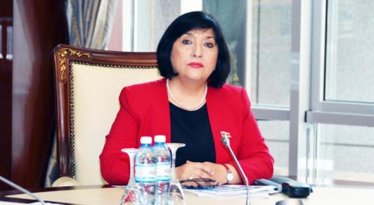 Spiker parlamentdə islahatlara başladı - SƏRƏNCAM