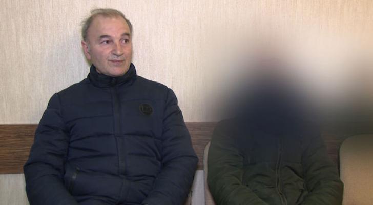 Bakıda ata və azyaşlı oğlu SMS icazə üçün 90 mesaj göndərdi - VİDEO