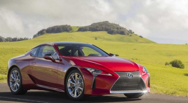 “Lexus” yenilənmiş modelini təqdim etdi