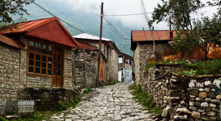 Qeydiyyatda olan turizm bələdçiləri - DÖVLƏTDƏN YARDIM ALACAQ
