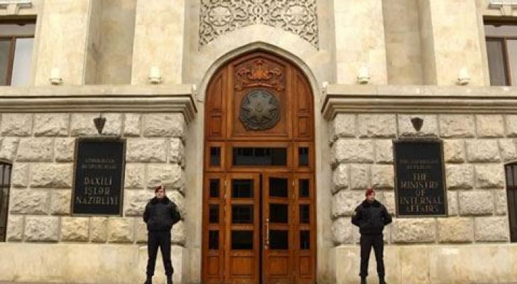 Yas adı ilə karantin rejimini pozan 115 nəfər cəzalandırıldı - RƏSMİ