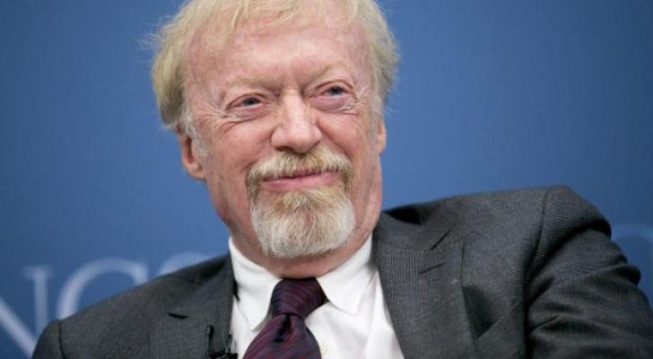 “Nike”ın qurucusu Phil Knight və onun biznes qaydası:”Ürəkdən istə. Yıxılmaqdan qorxma”