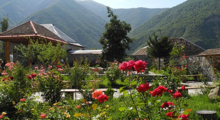 Azərbaycanda turizm obyektlərinə - AXIN OLACAQ