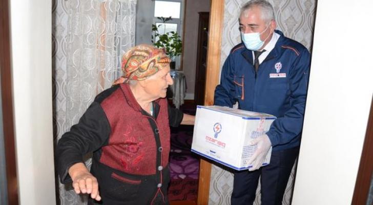 “Azərişıq” daha 700 ailəyə ərzaq yardımı paylayıb 