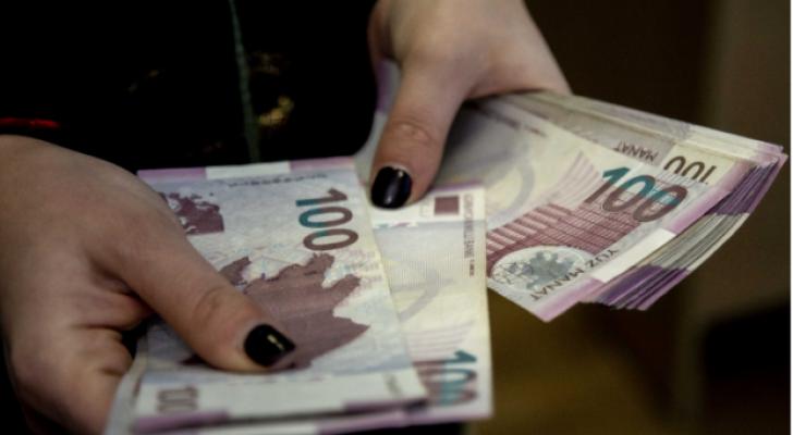 Azərbaycanda 7 698 tibb işçisinə müddətli əlavələr ödənildi