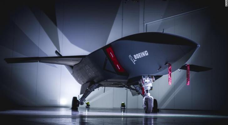“Boeing” süni zəkalı pilotsuz hərbi təyyarəsini təqdim edib