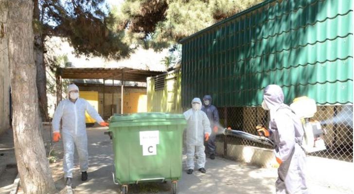Bakıda koronavirusla bağlı geyimlər utilizasiya edilir - FOTO