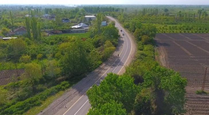 Xaçmazda 8 yaşayış məntəqəsinin yolunun yenidən qurulması yekunlaşıb