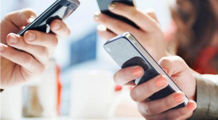 Mobil operatorlar 4 ayda 300 milyon manata yaxın gəlir əldə edib