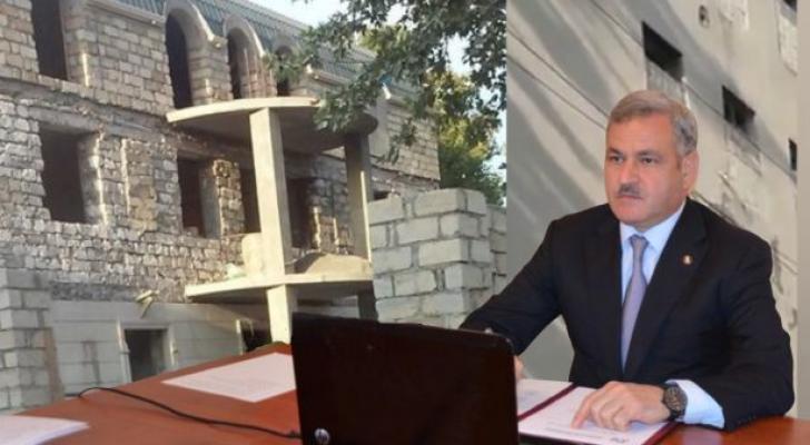Villasının görünməməsi üçün liseyin pəncərələrini hördürən icra başçısından daha bir addım - FOTO
