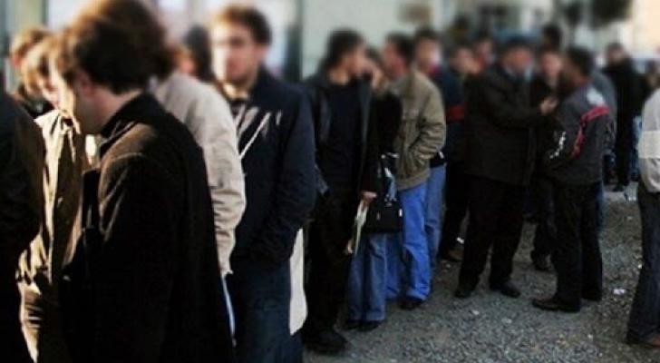 Qonşu ölkədə işsizlərin sayı 4 milyonu ötdü