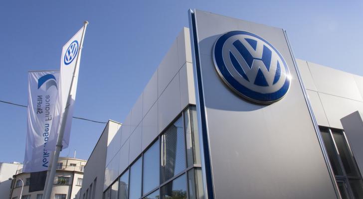“Volkswagen” Çinə 2,1 milyard avro investisiya yatıracaq