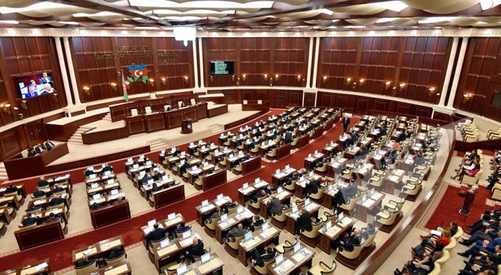 Deputat içməli su probleminə görə nazirə müraciət etdi