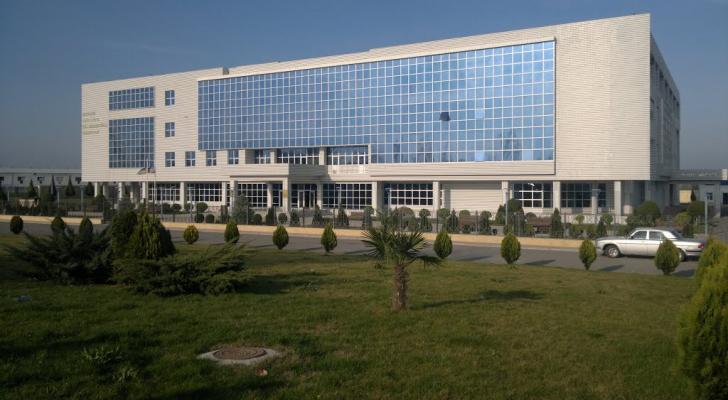 Baş həkim karantin qaydalarına əməl etmədiyi üçün işdən çıxarıldı