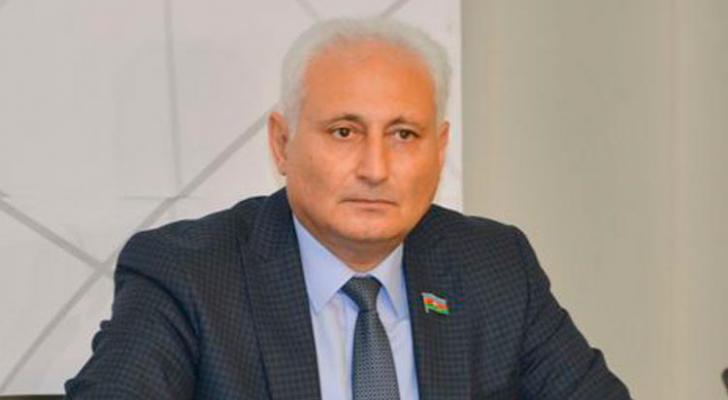  Hikmət Babaoğlu: "Heç nəyə baxmadan həftəsonu qadağalarını tətbiq etmək lazımdır" 