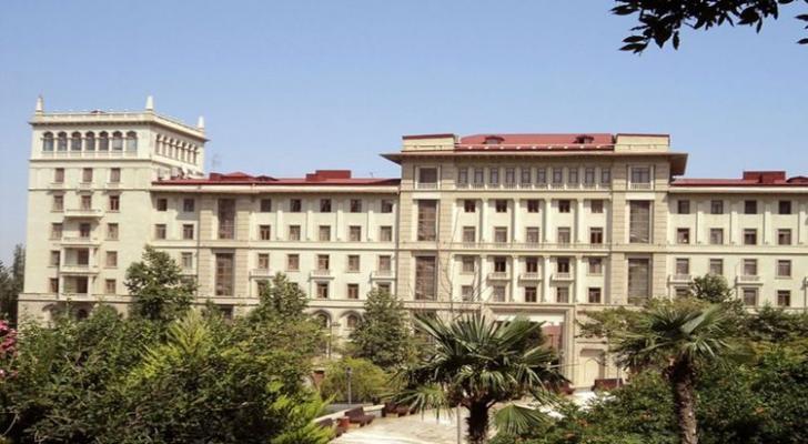 Sərt karantin rejimində fəaliyyətinə icazə verilən sahələr artırılıb