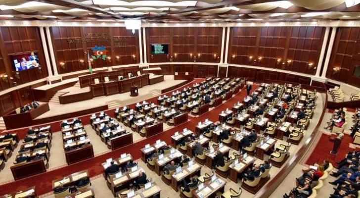 Milli Məclis su ehtiyatlarının azalması probleminə çıxış yolu axtaracaq