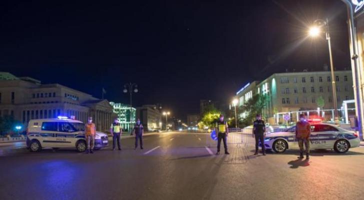 Artıq Bakıda postlar qurulub - FOTO
