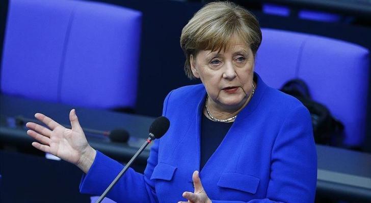Merkel:"Heç vaxt görmədiyimiz iqtisadi çətinliklər yaşayırıq"