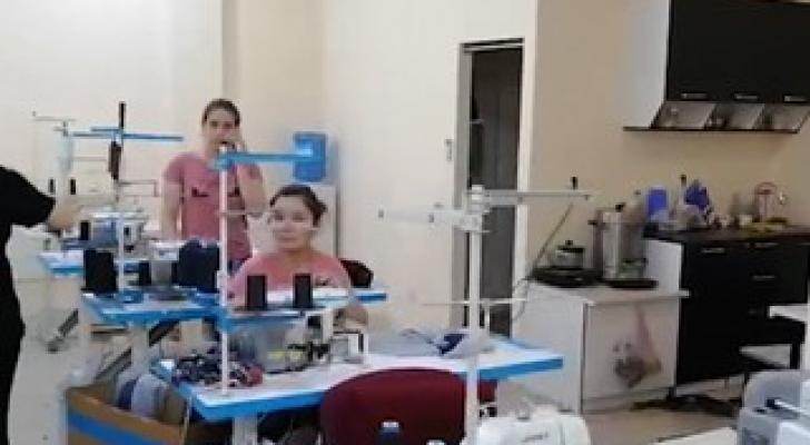 Abşeronda qanunsuz işləyən dərzi sexi aşkarlandı - 56 nəfər CƏRİMƏLƏNDİ