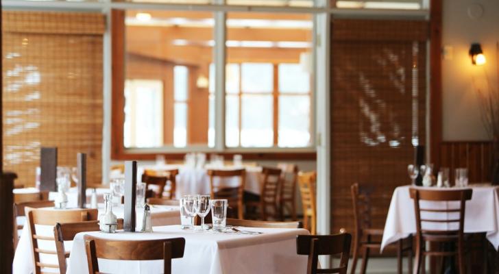 Karantin qaydalarını pozan daha bir kafe aşkarlandı