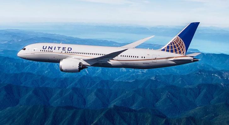 “United Airlines” 36 min işçisini məcburi məzuniyyətə göndərəcək