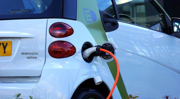 Gürcüstanda elektromobillərin istehsalı təxirə salınıb 