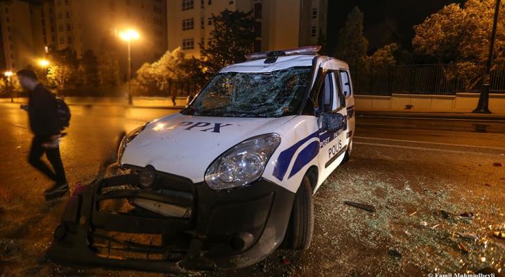Həmin gecə aşırılan polis maşını - Fotolar