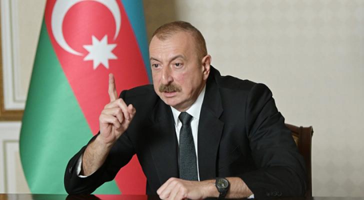 Prezident diplomatları sərt tənqid etdi