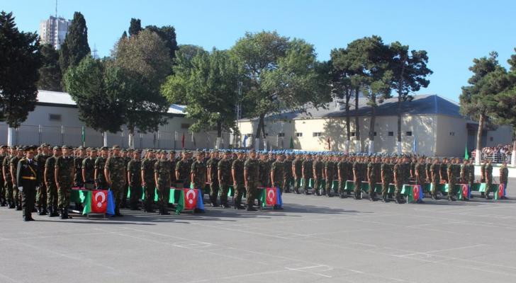 Könüllü döyüşə getmək istəyənlərin sayı 50 000-i ötüb